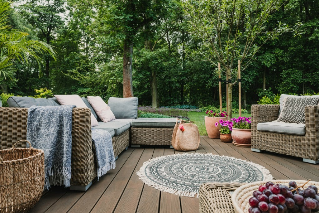 Scandinavian Inspired Patio Decor Ideas jpg
