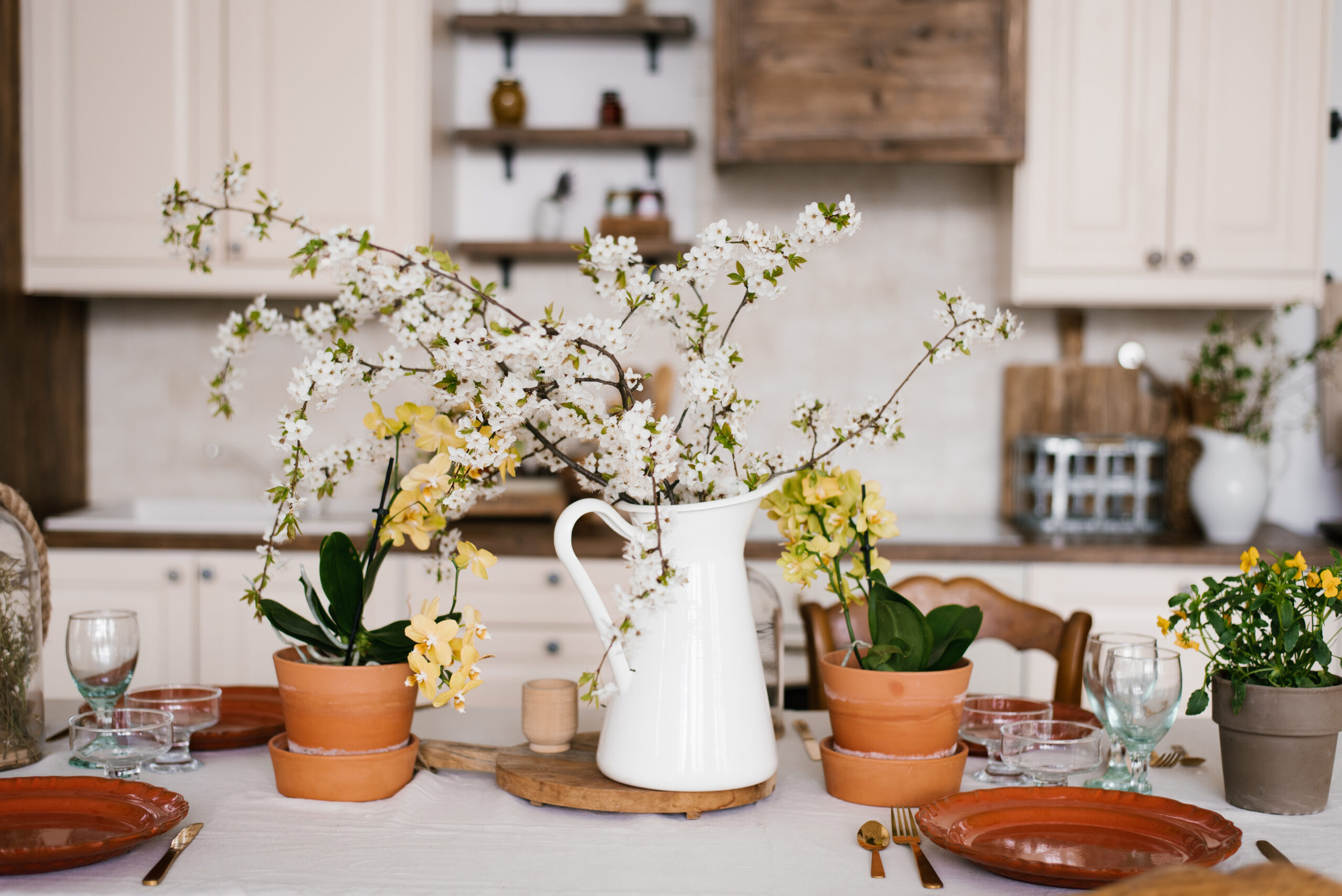 19+ Spring Decorating Ideas for a Beautiful Kitchen Island