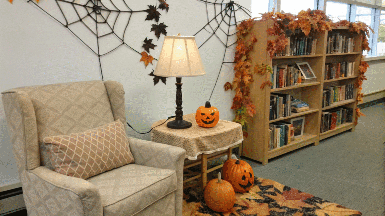 13 halloween book nook and reading corner decor i