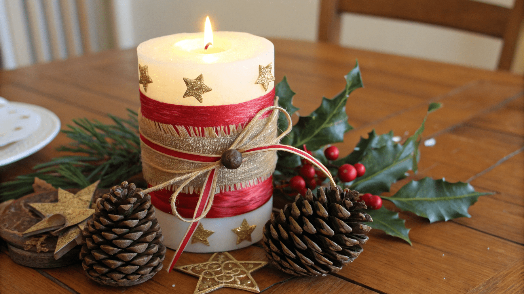 16+ Creative DIY Christmas Candle Ideas