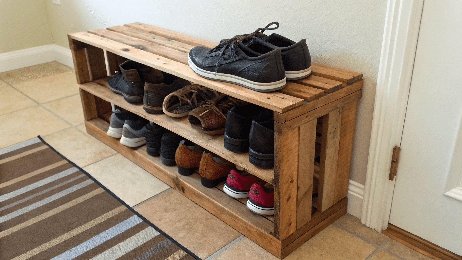 15+ DIY Shoe Rack Ideas for Entryways and Closets