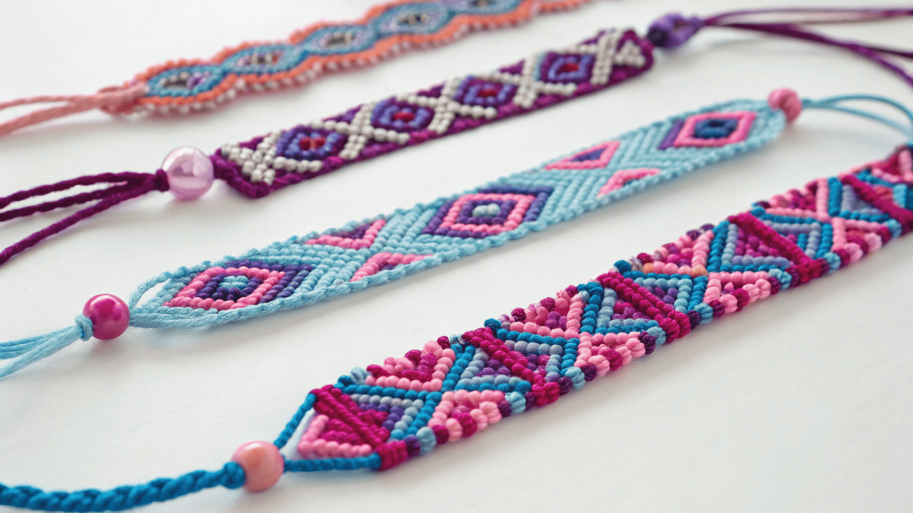 16+ Friendship Bracelet Ideas for Girls