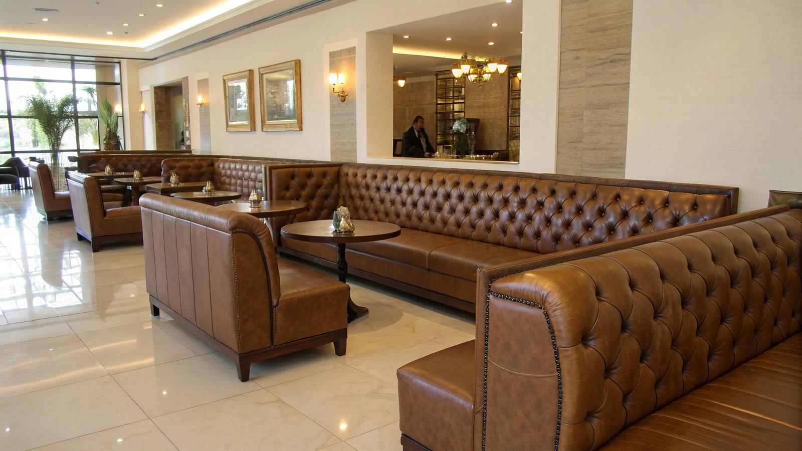 12+ Leather Banquette Seating Ideas That Feel Luxurious