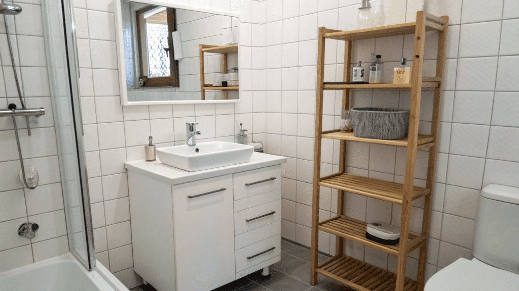 small bathroom remodeling ideas that add storage